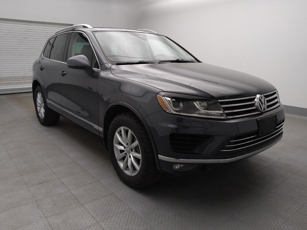 2016 Volkswagen Touareg in Denver, CO 80012 - 18130348 13