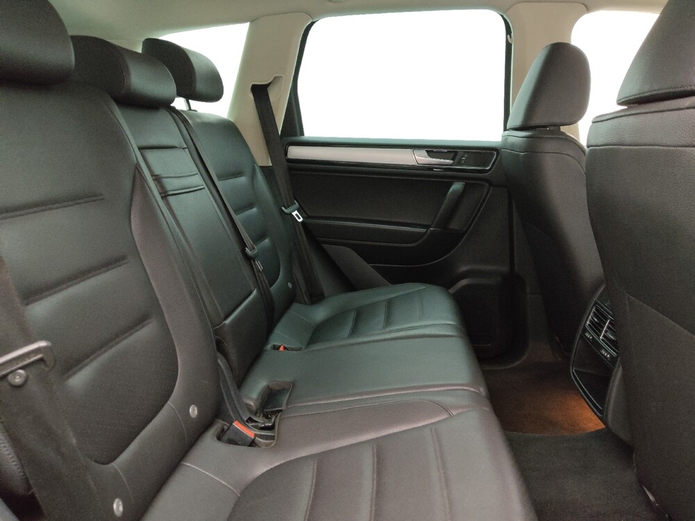 2016 Volkswagen Touareg in Denver, CO 80012 - 18130348 19