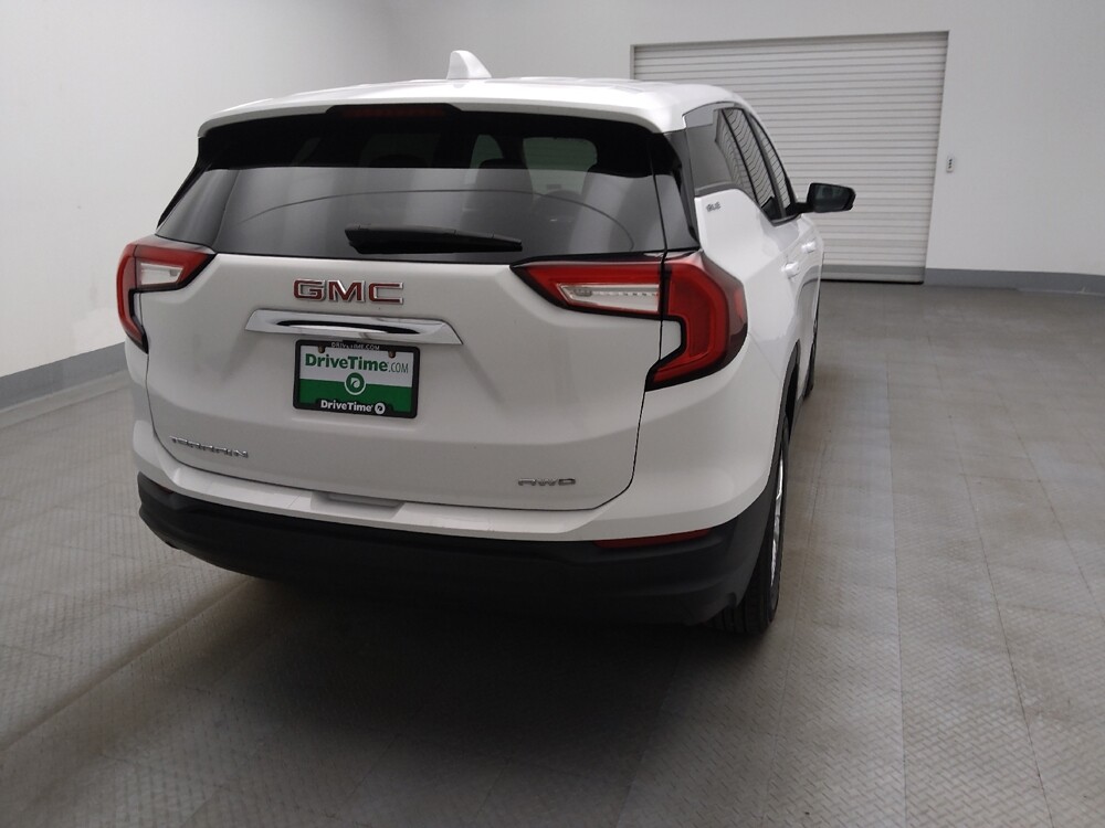 2024 GMC Terrain in Denver, CO 80012 - 18130352 5