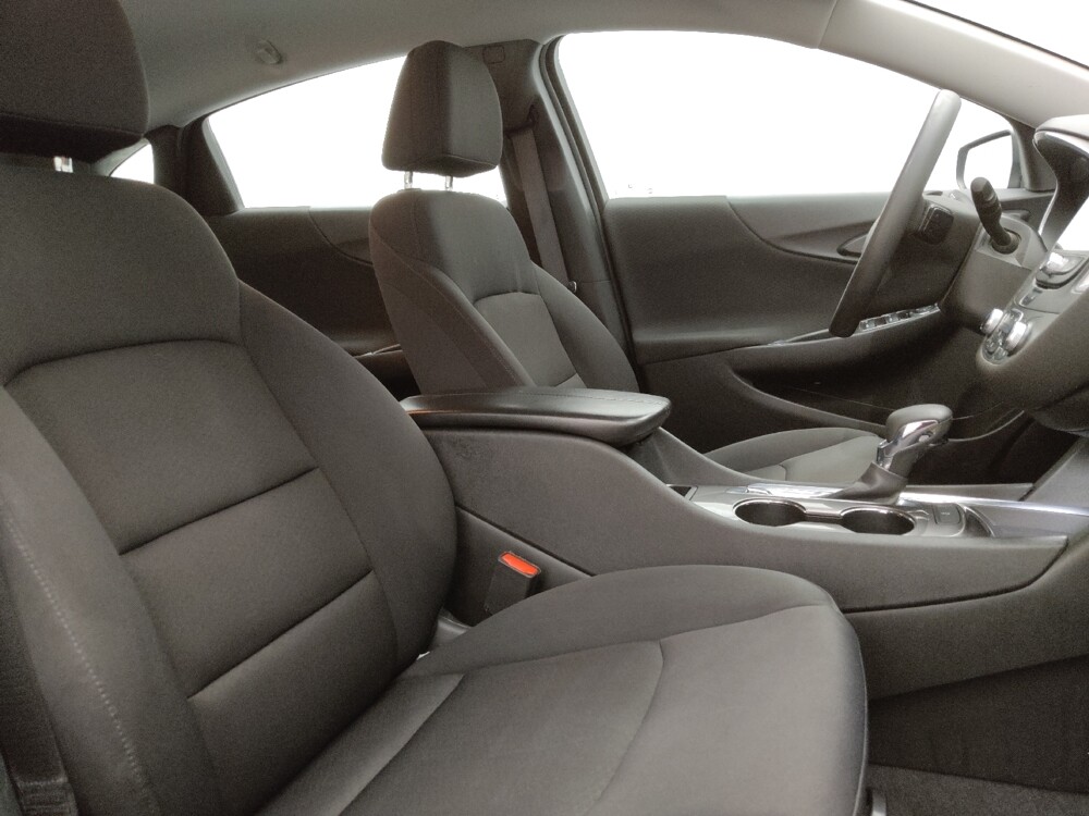 2022 Chevrolet Malibu in Denver, CO 80012 - 18130354 21