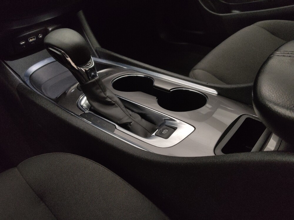 2022 Chevrolet Malibu in Denver, CO 80012 - 18130354 26