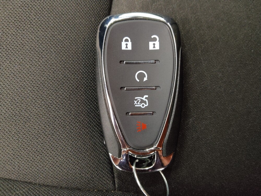 2022 Chevrolet Malibu in Denver, CO 80012 - 18130354 32