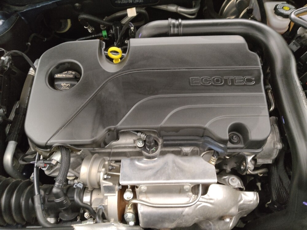 2022 Chevrolet Malibu in Denver, CO 80012 - 18130354 30