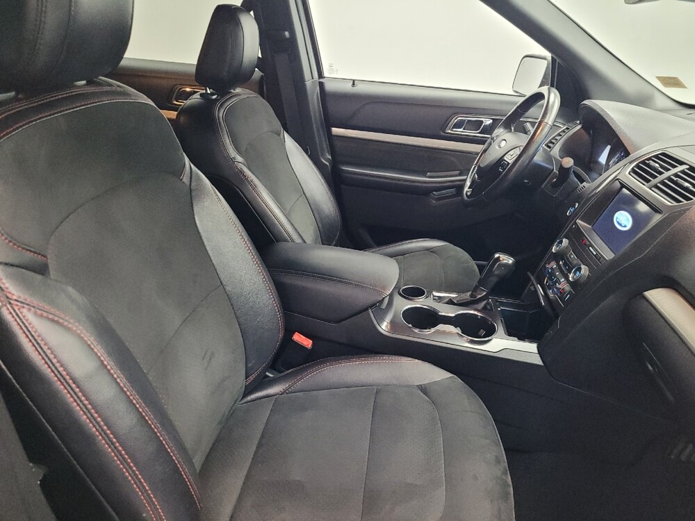 2019 Ford Explorer in Memphis, TN 38115 - 18130358 21