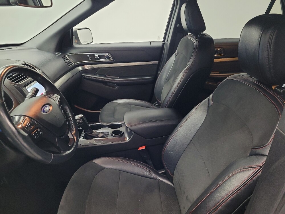 2019 Ford Explorer in Memphis, TN 38115 - 18130358 17
