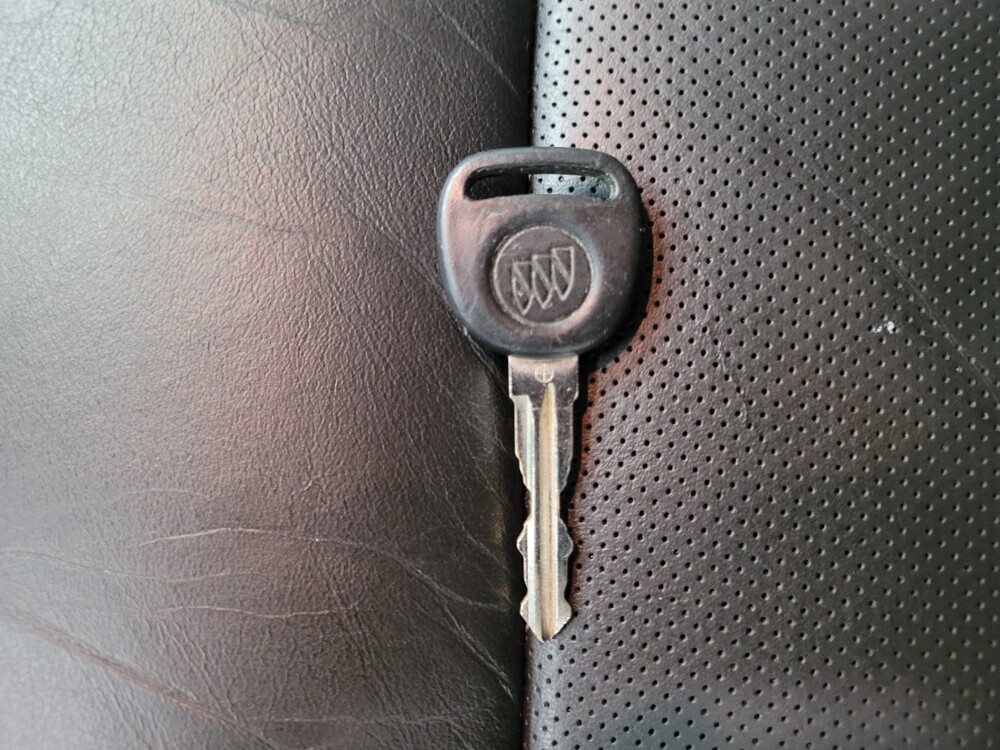 2016 Buick Enclave in Memphis, TN 38115 - 18130361 32