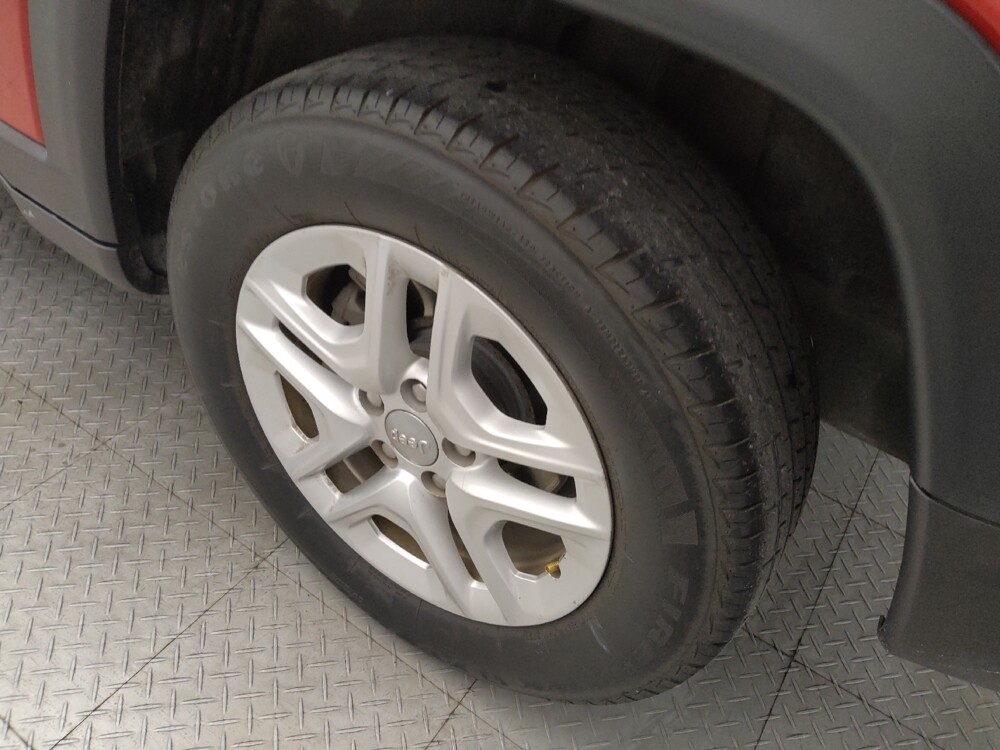 2018 Jeep Compass in Houston, TX 77034 - 18130370 31