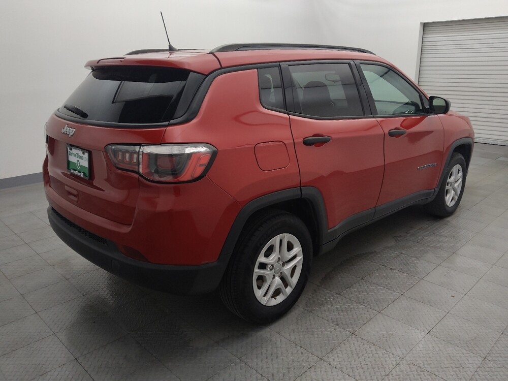 2018 Jeep Compass in Houston, TX 77034 - 18130370 9