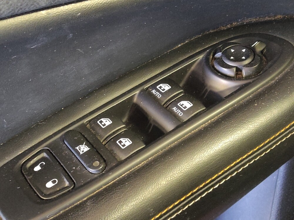 2018 Jeep Compass in Houston, TX 77034 - 18130370 27