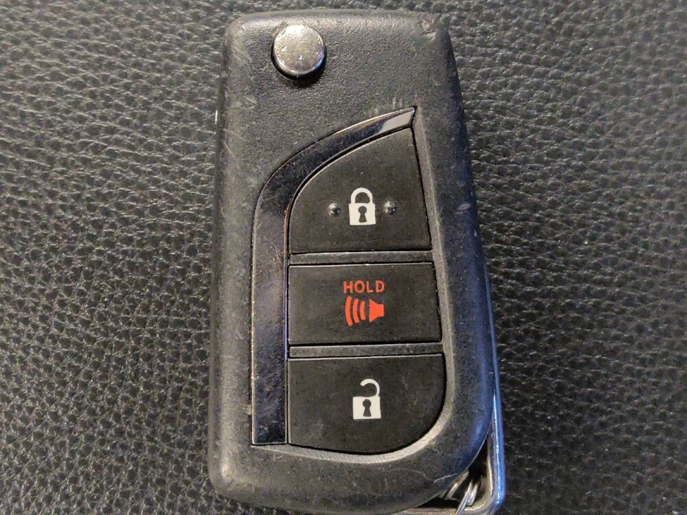 2019 Toyota RAV4 in Houston, TX 77034 - 18130372 32