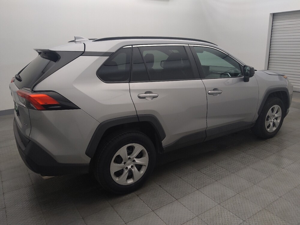 2019 Toyota RAV4 in Houston, TX 77034 - 18130372 10
