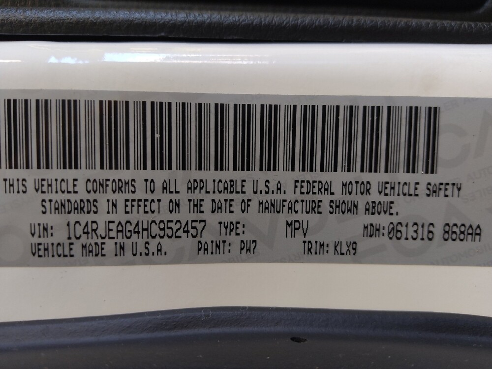 2017 Jeep Grand Cherokee in Houston, TX 77074 - 18130373 33