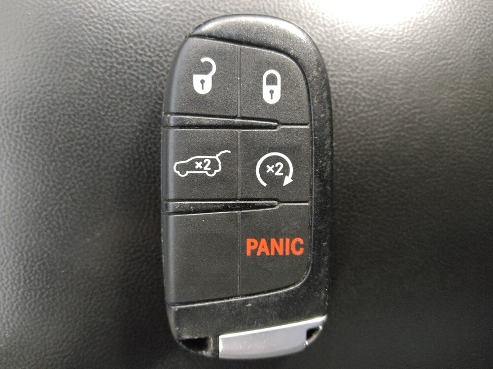 2017 Jeep Grand Cherokee in Houston, TX 77074 - 18130373 32