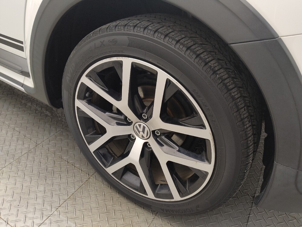 2017 Volkswagen Beetle in Houston, TX 77074 - 18130377 31