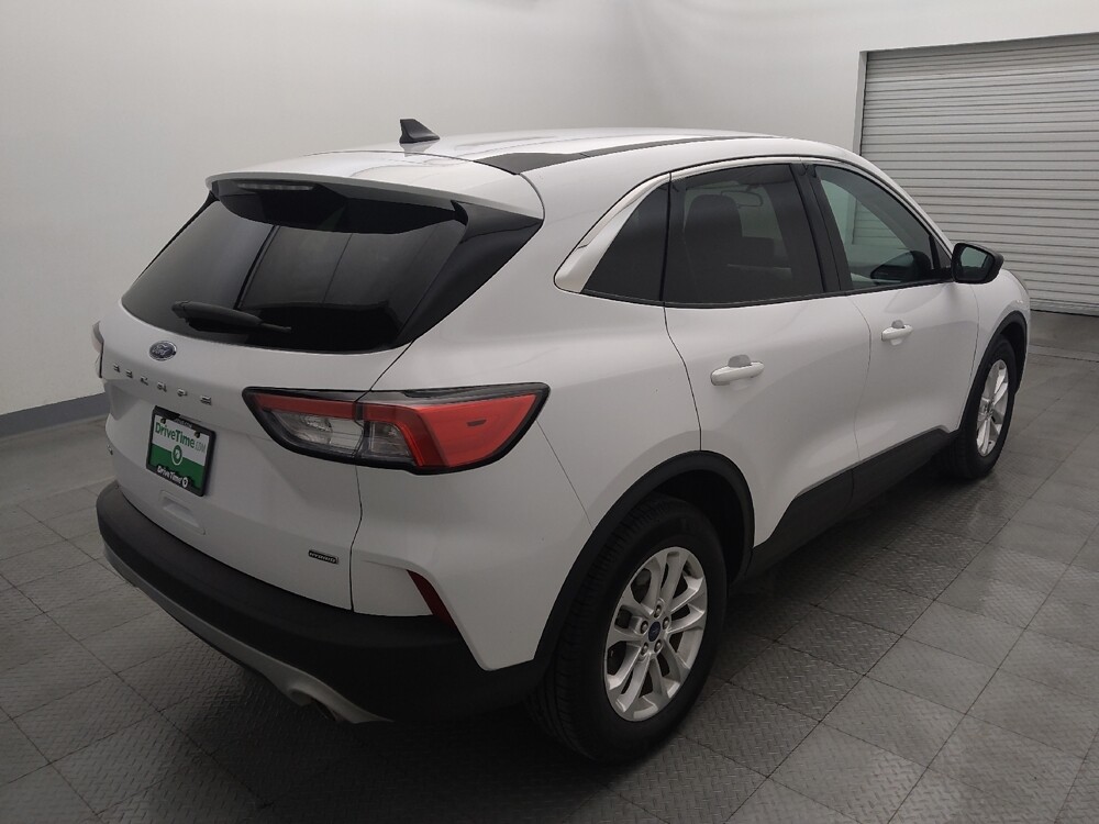 2022 Ford Escape in Houston, TX 77034 - 18130380 9