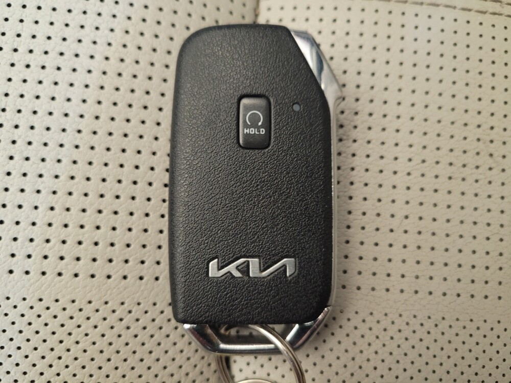 2022 Kia Telluride in Louisville, KY 40258 - 18130382 32