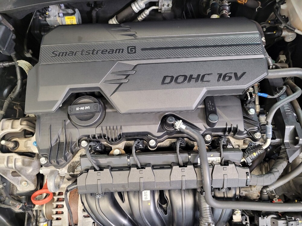 2023 Hyundai Elantra in Louisville, KY 40258 - 18130384 30