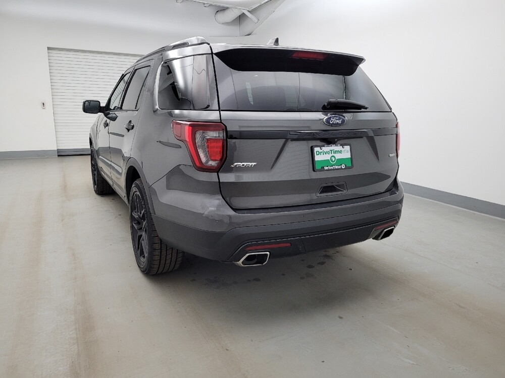 2017 Ford Explorer in Louisville, KY 40258 - 18130385 6