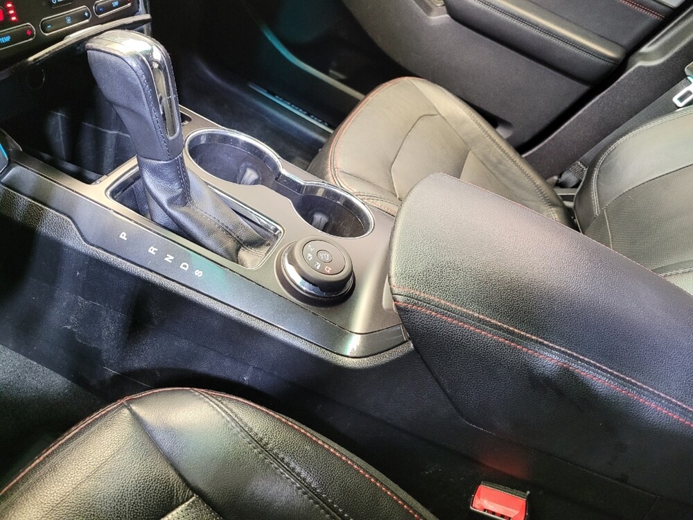 2017 Ford Explorer in Louisville, KY 40258 - 18130385 26