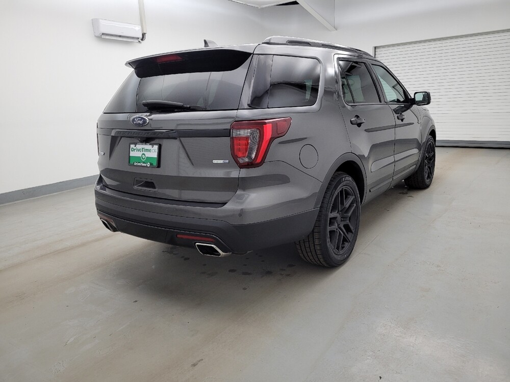 2017 Ford Explorer in Louisville, KY 40258 - 18130385 9