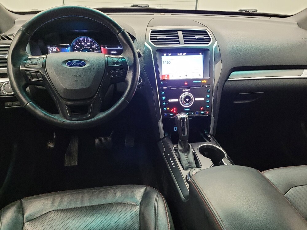 2017 Ford Explorer in Louisville, KY 40258 - 18130385 22