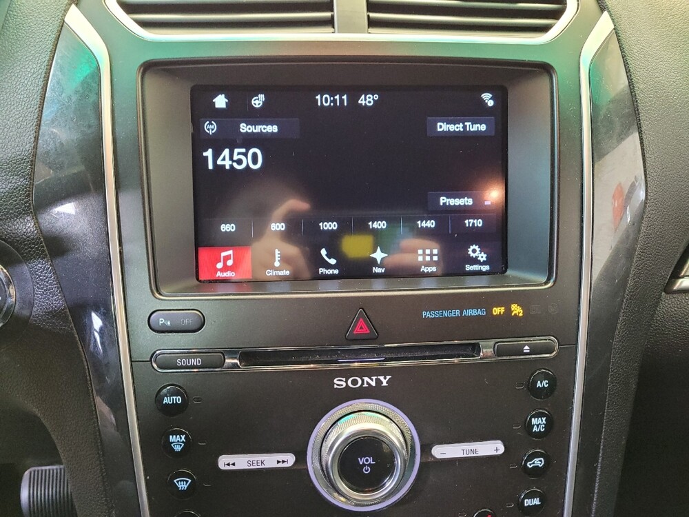 2017 Ford Explorer in Louisville, KY 40258 - 18130385 25