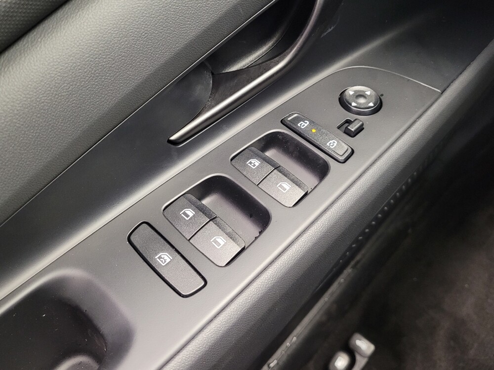 2025 Hyundai Elantra in Maple Heights, OH 44137 - 18130386 27