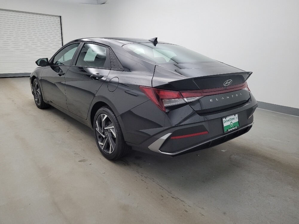 2025 Hyundai Elantra in Maple Heights, OH 44137 - 18130386 5