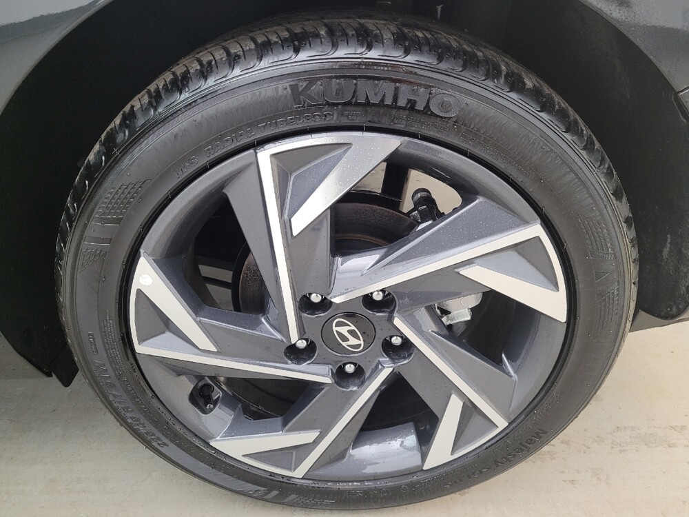 2025 Hyundai Elantra in Maple Heights, OH 44137 - 18130386 31