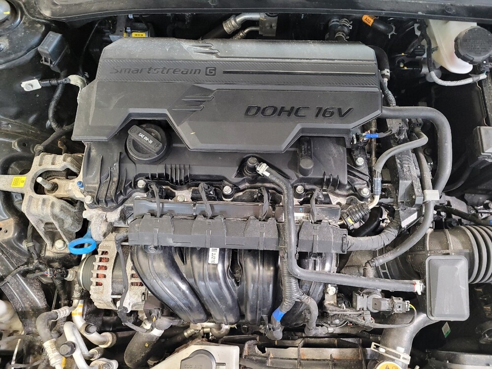 2025 Hyundai Elantra in Maple Heights, OH 44137 - 18130386 30