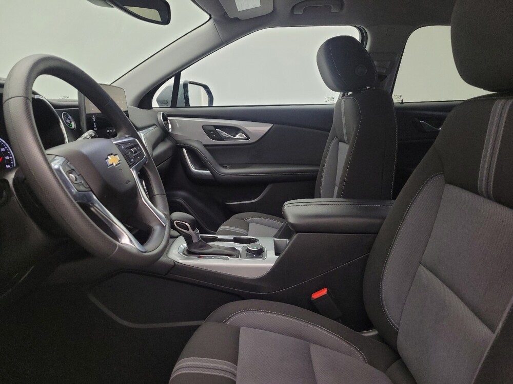 2024 Chevrolet Blazer in Louisville, KY 40258 - 18130390 17