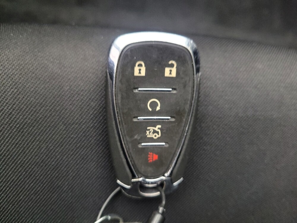 2023 Chevrolet Malibu in Louisville, KY 40258 - 18130392 32