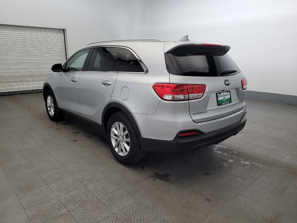 2016 Kia Sorento in Temple Hills, MD 20746 - 18130394 5