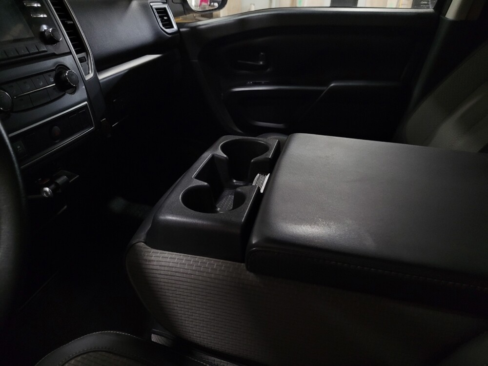 2018 Nissan Titan in Williamstown, NJ 8094 - 18130397 26