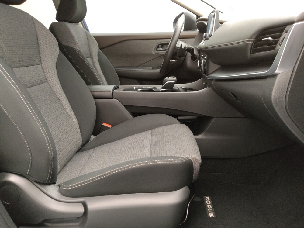 2021 Nissan Rogue in Gladstone, MO 64118 - 18130405 21