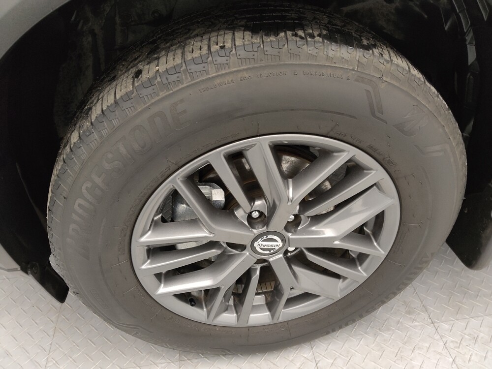 2021 Nissan Rogue in Gladstone, MO 64118 - 18130405 31