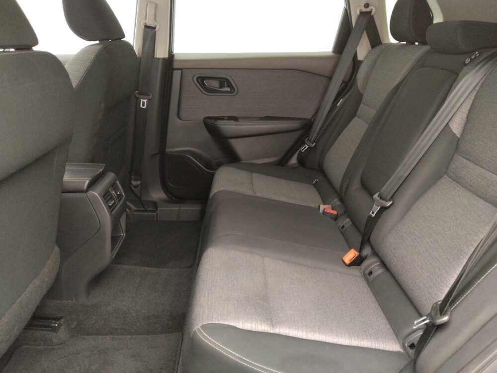 2021 Nissan Rogue in Gladstone, MO 64118 - 18130405 18