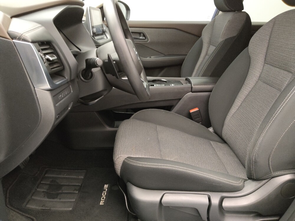 2021 Nissan Rogue in Gladstone, MO 64118 - 18130405 17