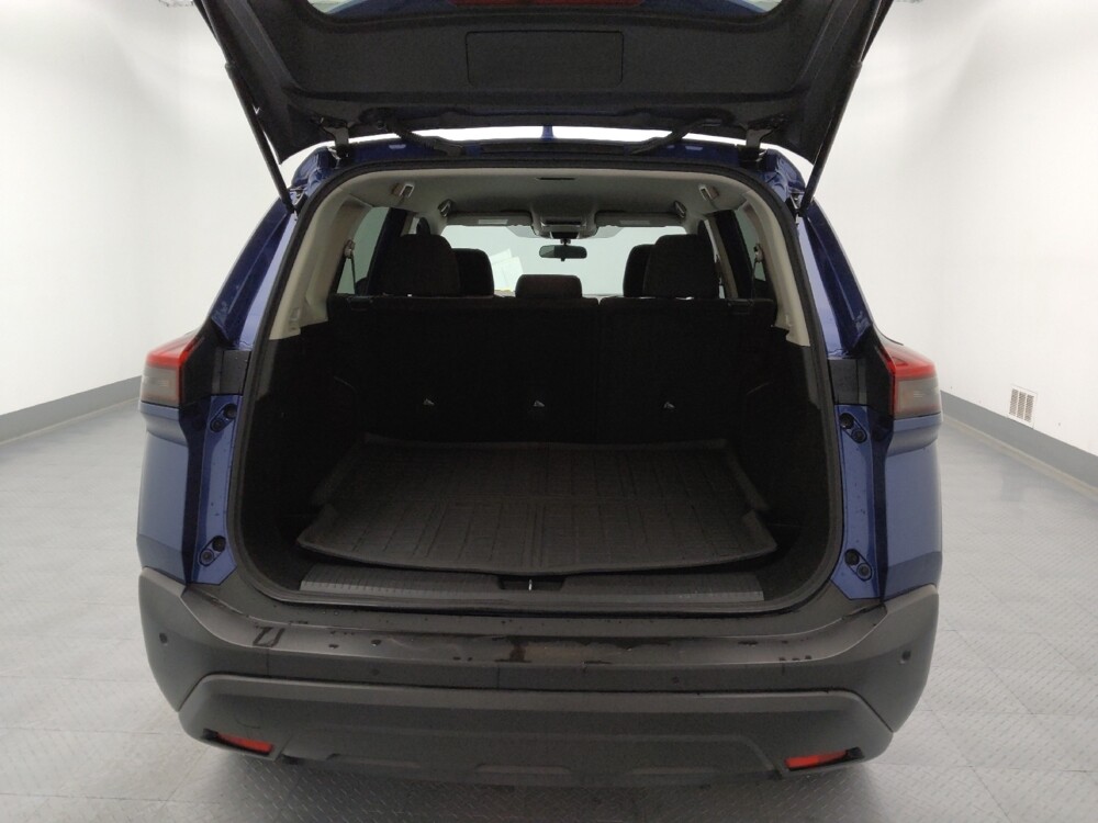 2021 Nissan Rogue in Gladstone, MO 64118 - 18130405 29