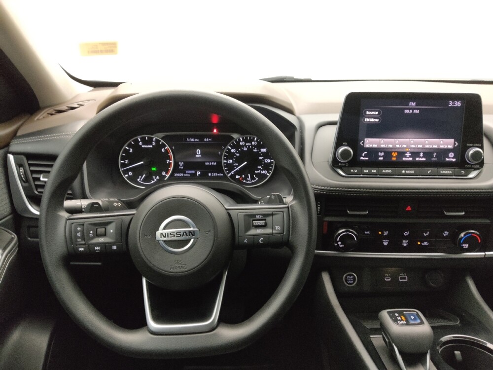 2021 Nissan Rogue in Gladstone, MO 64118 - 18130405 22