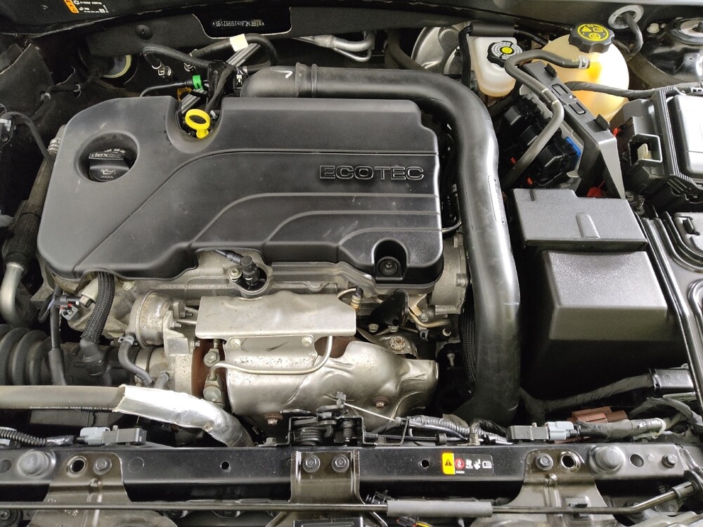 2022 Chevrolet Malibu in Midlothian, IL 60445 - 18130406 30