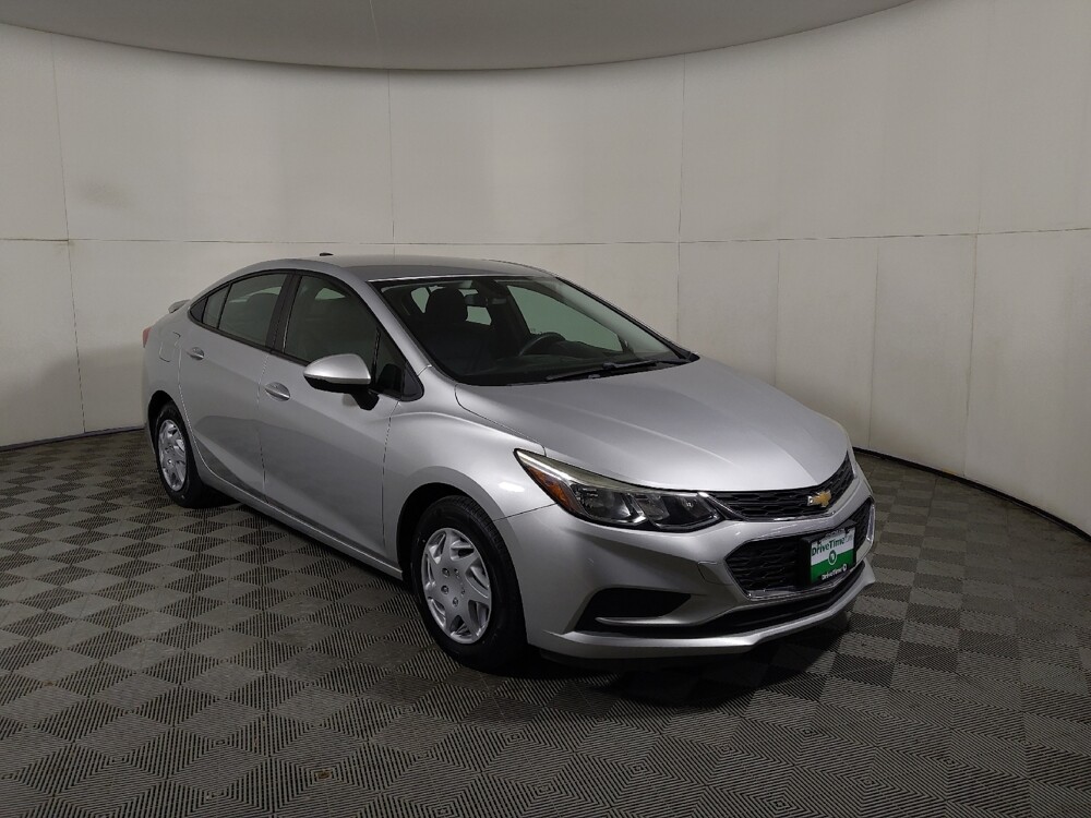 2018 Chevrolet Cruze in Midlothian, IL 60445 - 18130411 13