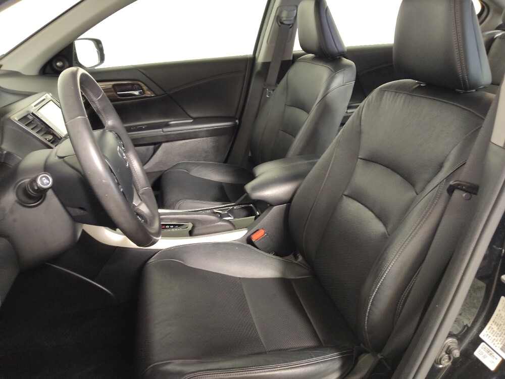 2017 Honda Accord in Midlothian, IL 60445 - 18130412 17