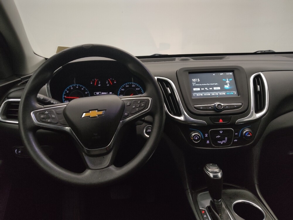 2018 Chevrolet Equinox in Midlothian, IL 60445 - 18130413 22