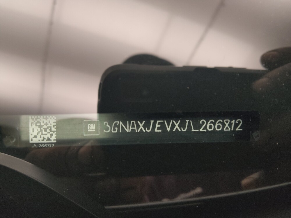 2018 Chevrolet Equinox in Midlothian, IL 60445 - 18130413 33