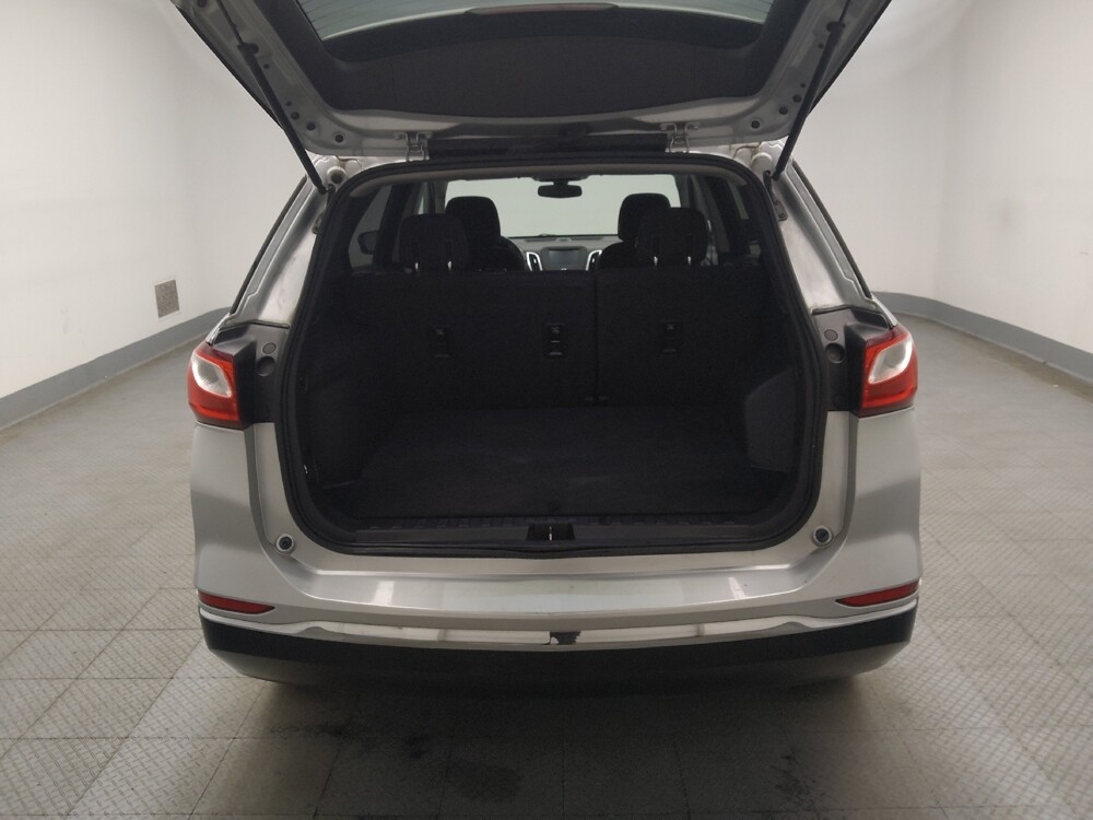 2018 Chevrolet Equinox in Midlothian, IL 60445 - 18130413 29