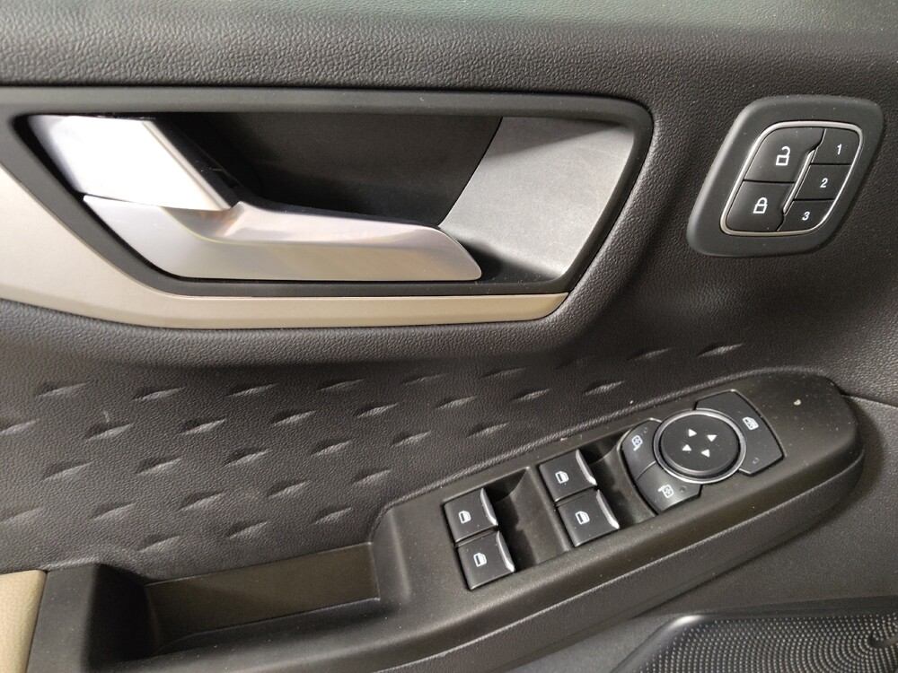 2020 Ford Escape in Midlothian, IL 60445 - 18130415 27