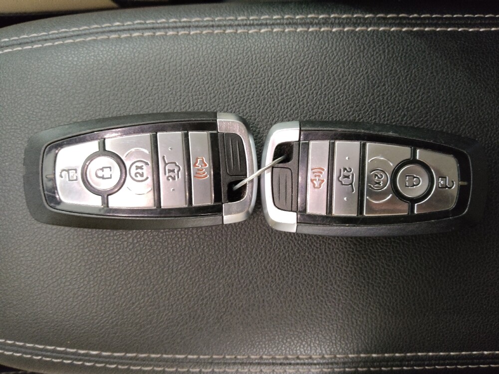 2020 Ford Escape in Midlothian, IL 60445 - 18130415 32