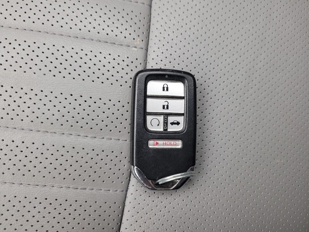 2018 Honda Accord in Taylor, MI 48180 - 18130417 32