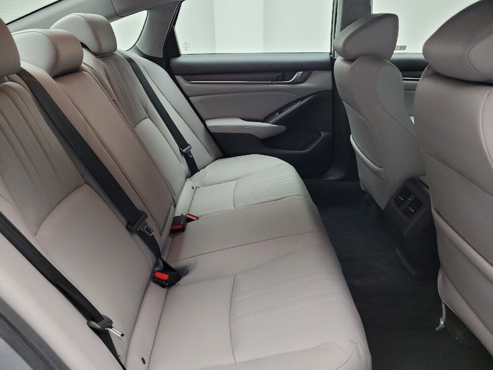 2018 Honda Accord in Taylor, MI 48180 - 18130417 19